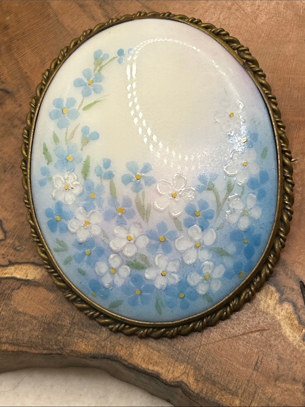 Antique Porcelain Forget Me Not Hand painted Victorian Oval Brooch 1890-2010